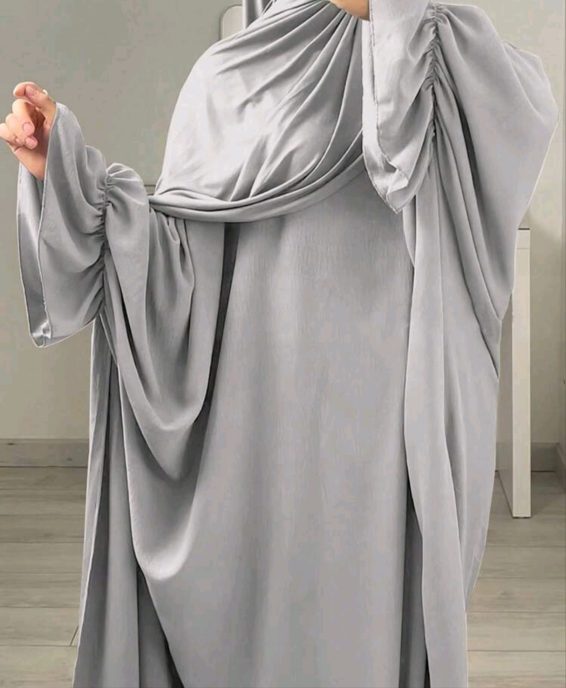 Khimar más abaya mariposa